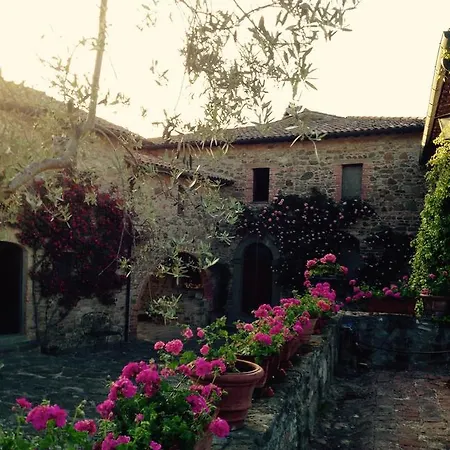 Agroturismo Podere Le Corone