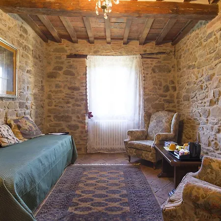 Podere Le Corone Agroturismo *