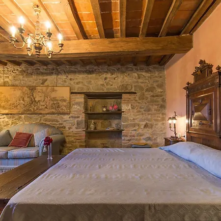 Podere Le Corone Agroturismo *